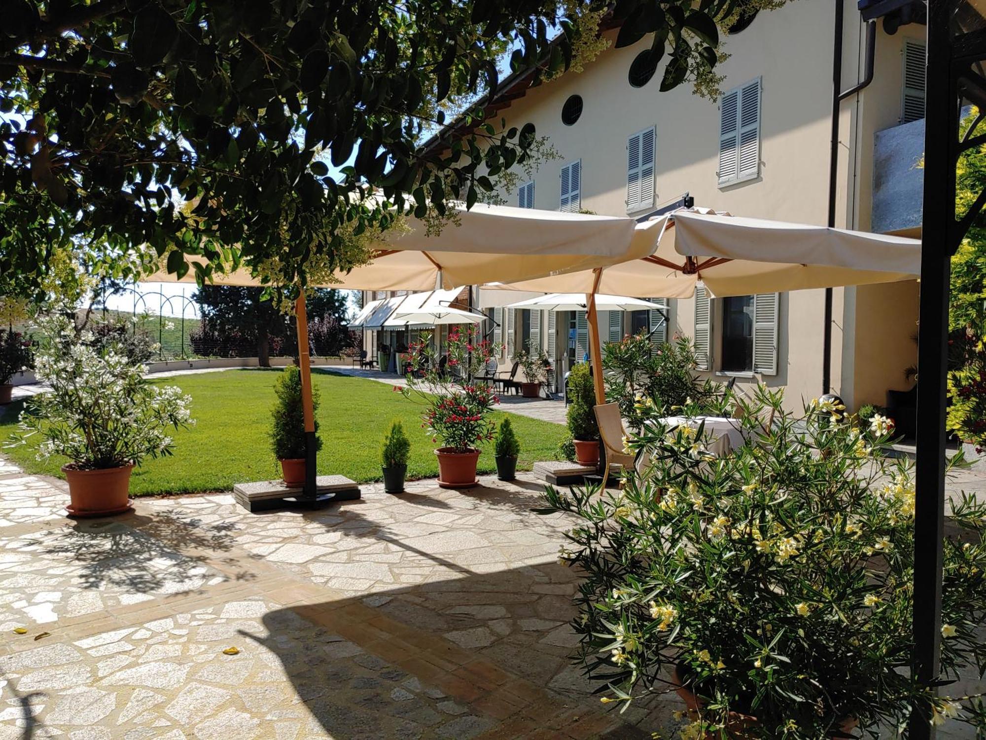 Locanda Del Boscogrande Montegrosso dʼAsti Extérieur photo