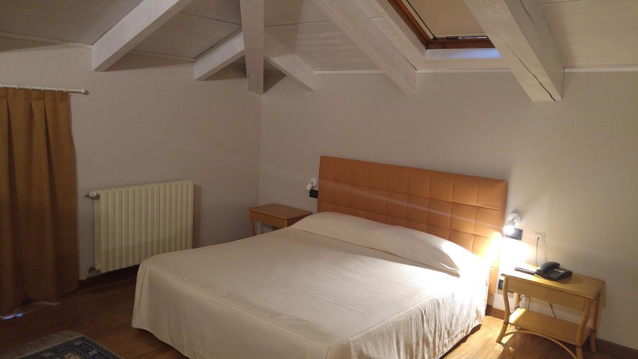 Locanda Del Boscogrande Montegrosso dʼAsti Extérieur photo